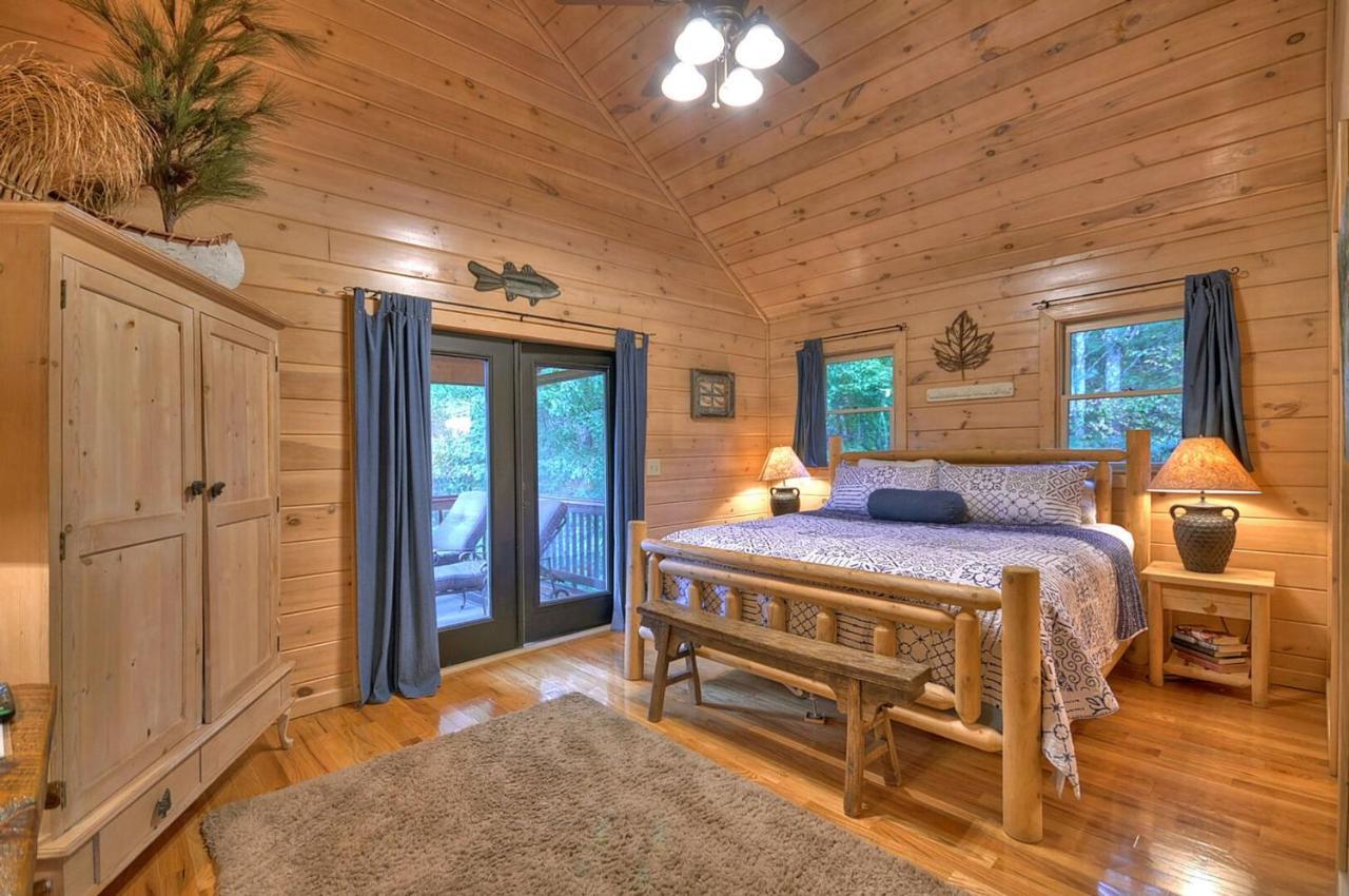 Aska Adventure Lodge บลูริดจ์ ภายนอก รูปภาพ